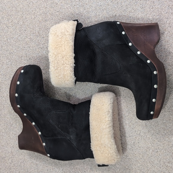 UGG Carnegie Boots, Black suede, wedged heel, adjustable heights sherpa, women 7 - Picture 5 of 12